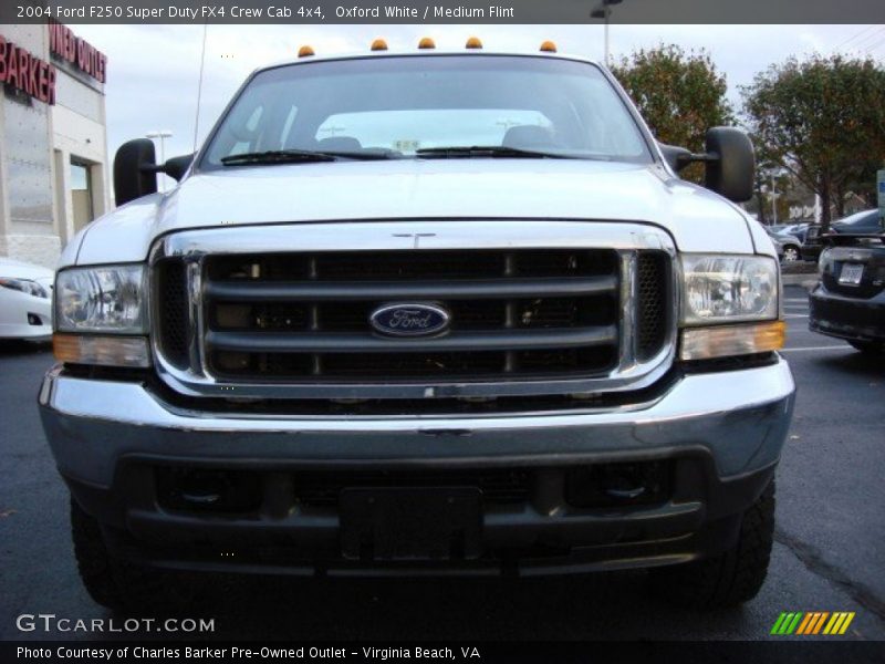 Oxford White / Medium Flint 2004 Ford F250 Super Duty FX4 Crew Cab 4x4