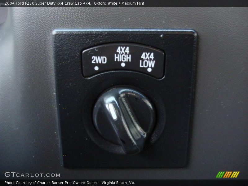 Oxford White / Medium Flint 2004 Ford F250 Super Duty FX4 Crew Cab 4x4