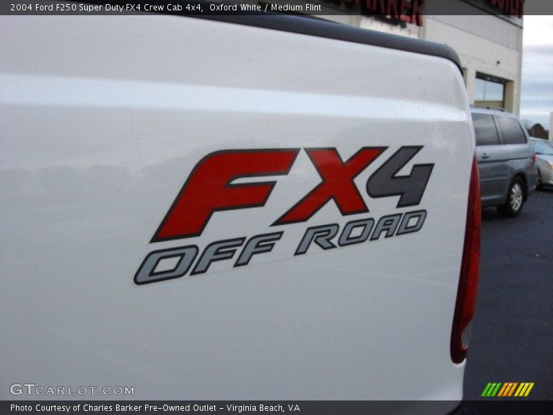 Oxford White / Medium Flint 2004 Ford F250 Super Duty FX4 Crew Cab 4x4