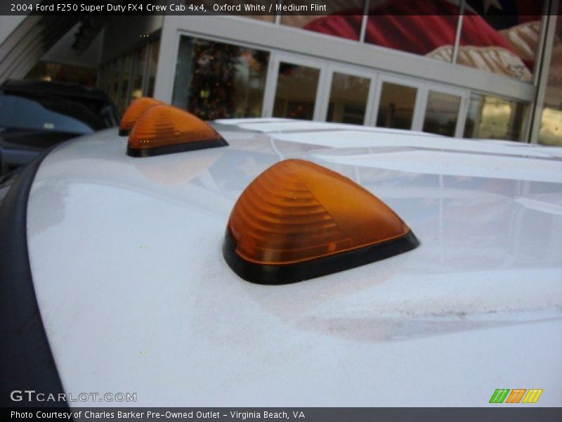 Oxford White / Medium Flint 2004 Ford F250 Super Duty FX4 Crew Cab 4x4