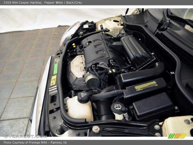 Pepper White / Black/Grey 2009 Mini Cooper Hardtop
