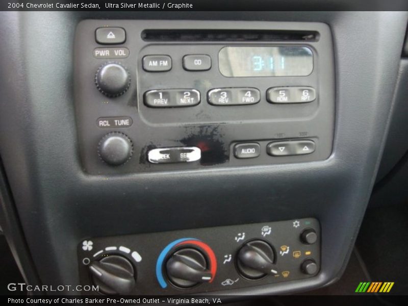 Ultra Silver Metallic / Graphite 2004 Chevrolet Cavalier Sedan
