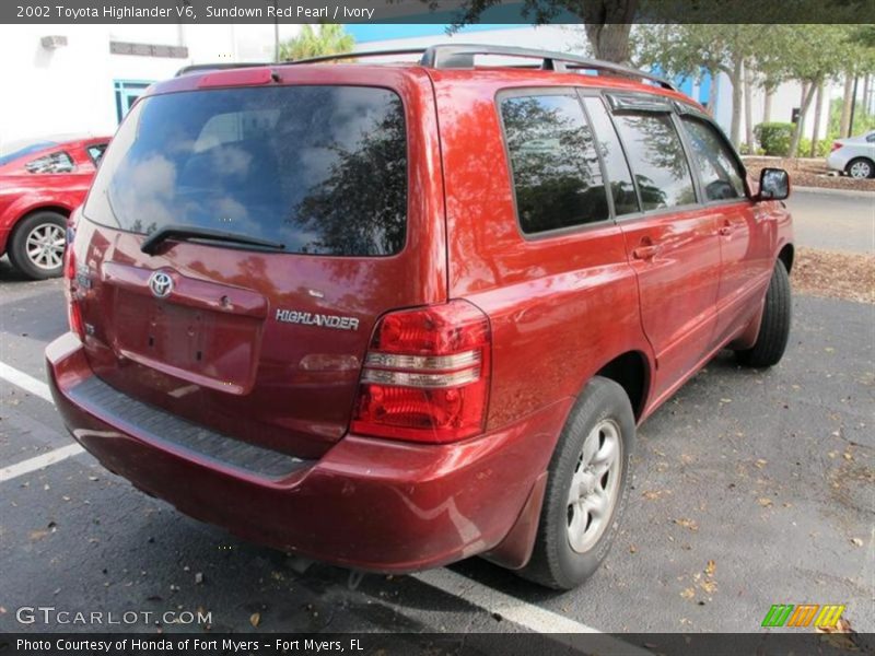 Sundown Red Pearl / Ivory 2002 Toyota Highlander V6