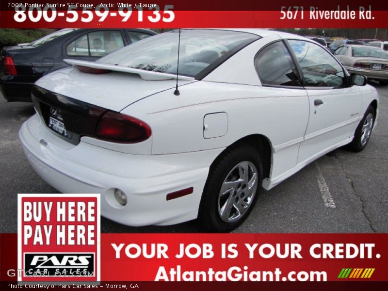 Arctic White / Taupe 2002 Pontiac Sunfire SE Coupe