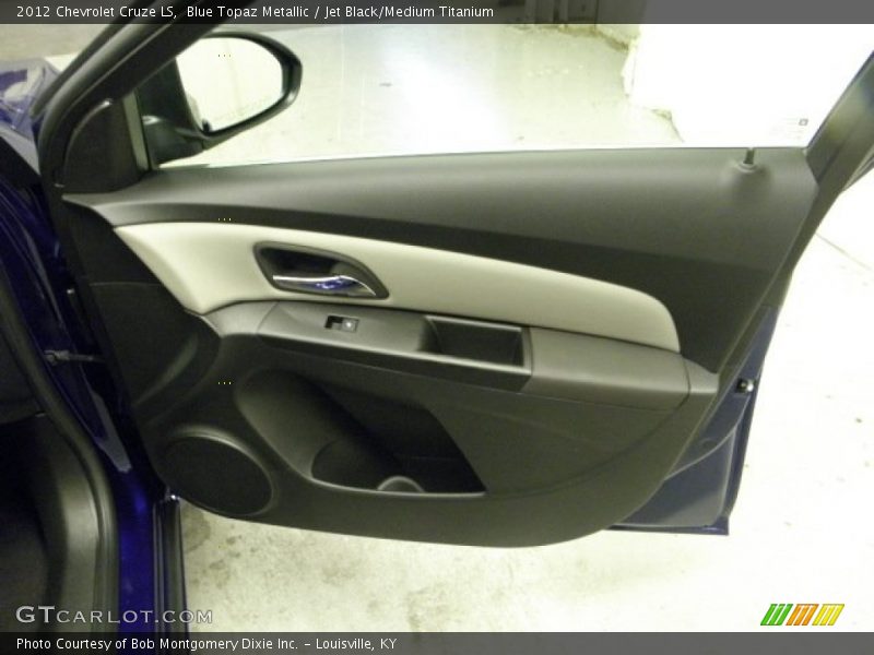 Blue Topaz Metallic / Jet Black/Medium Titanium 2012 Chevrolet Cruze LS