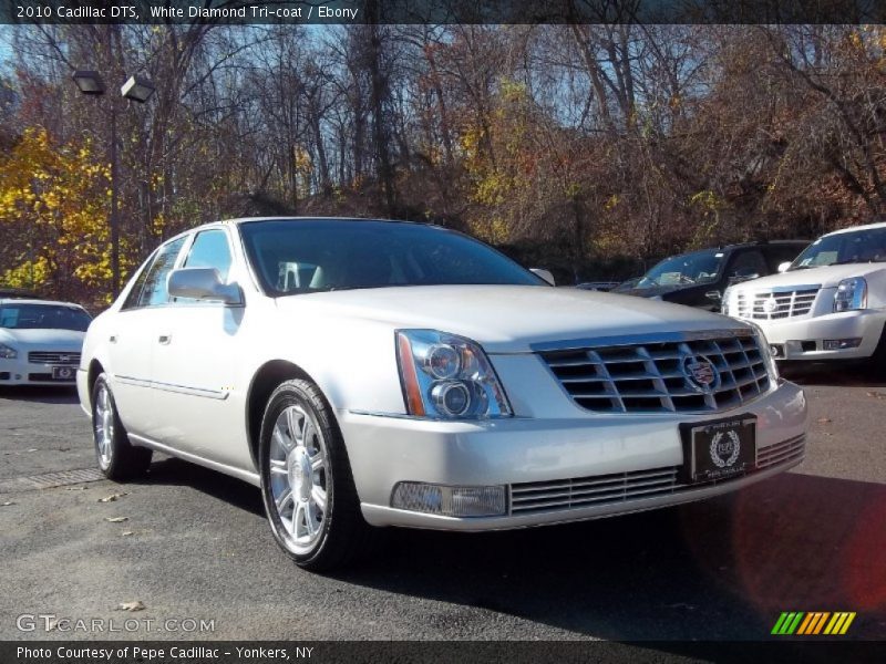 White Diamond Tri-coat / Ebony 2010 Cadillac DTS