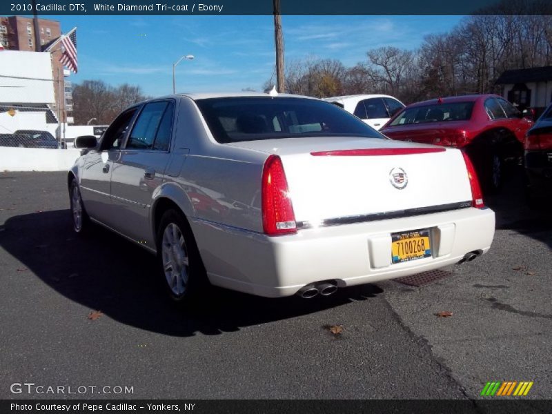 White Diamond Tri-coat / Ebony 2010 Cadillac DTS