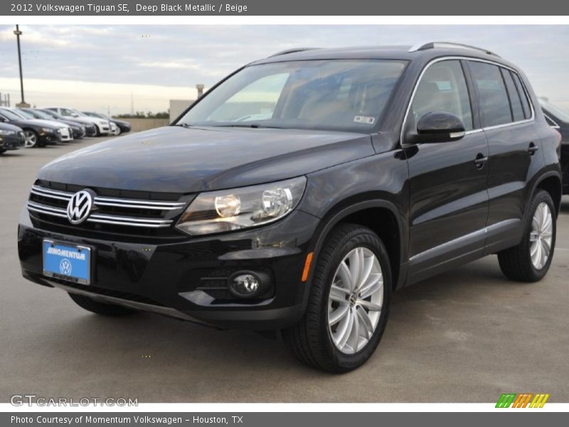 Deep Black Metallic / Beige 2012 Volkswagen Tiguan SE