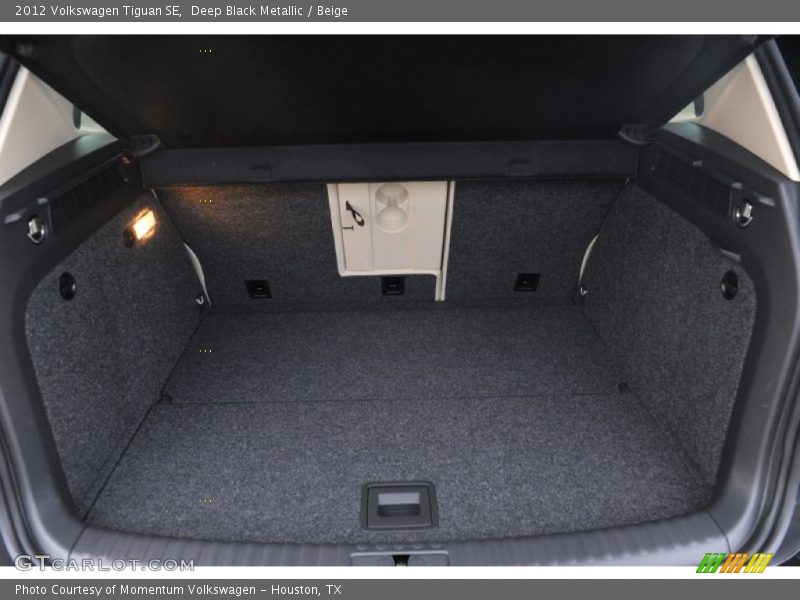 Deep Black Metallic / Beige 2012 Volkswagen Tiguan SE