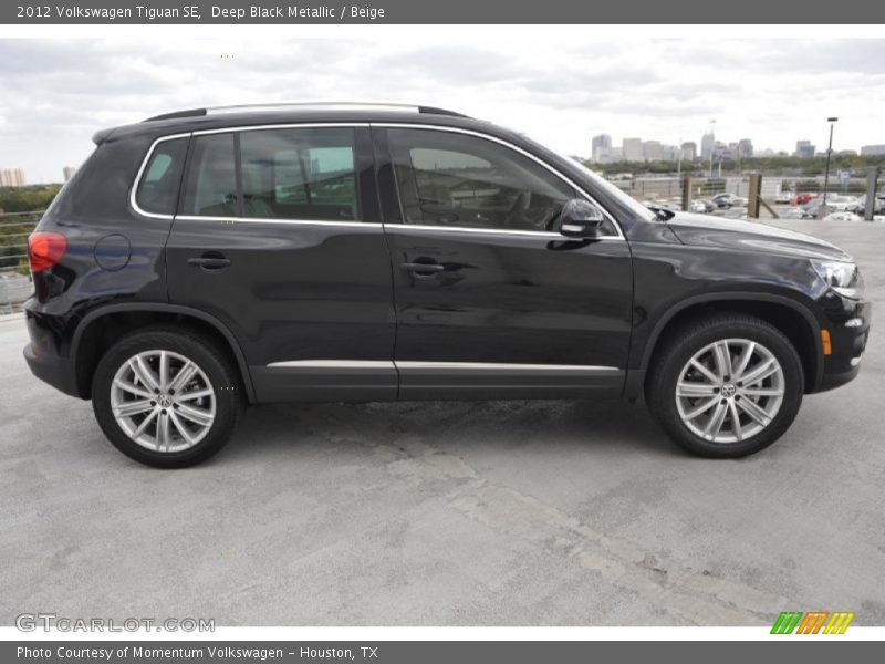 Deep Black Metallic / Beige 2012 Volkswagen Tiguan SE