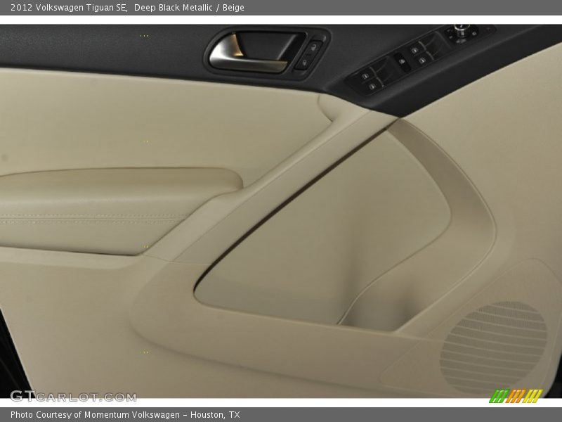 Deep Black Metallic / Beige 2012 Volkswagen Tiguan SE