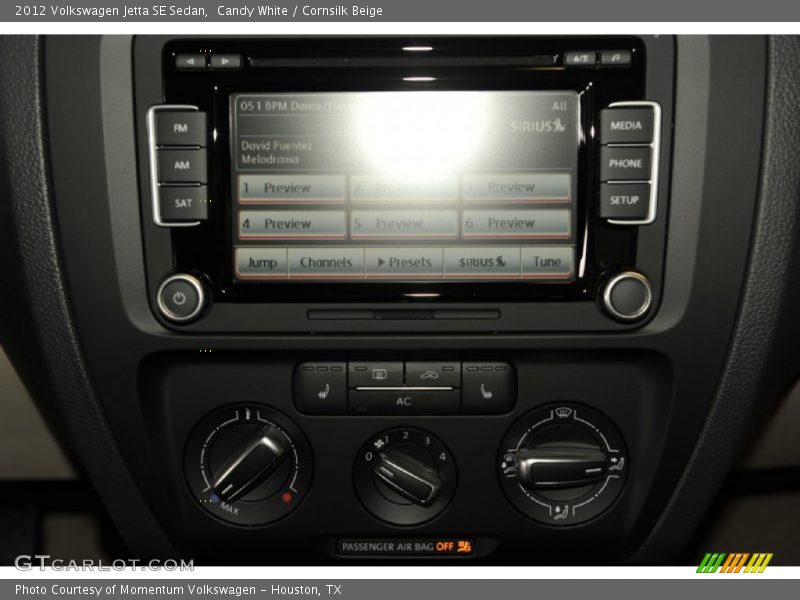 Candy White / Cornsilk Beige 2012 Volkswagen Jetta SE Sedan