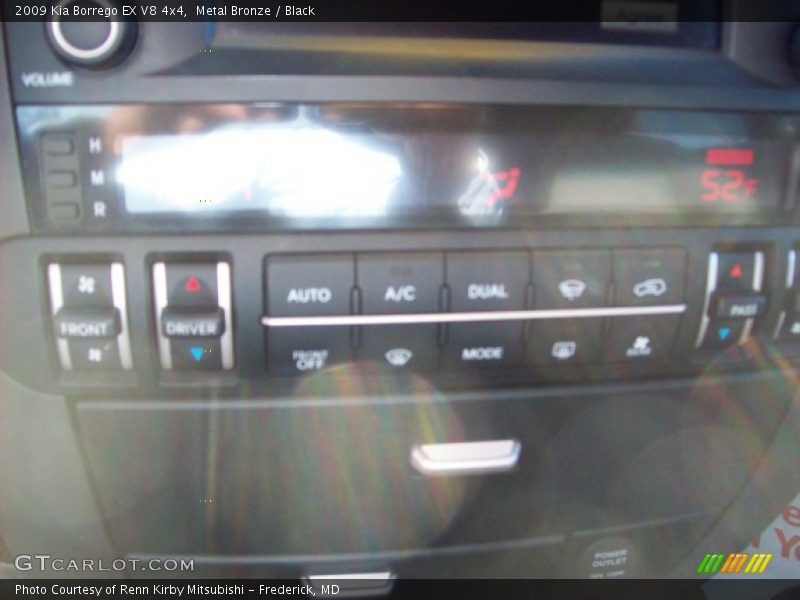 Metal Bronze / Black 2009 Kia Borrego EX V8 4x4