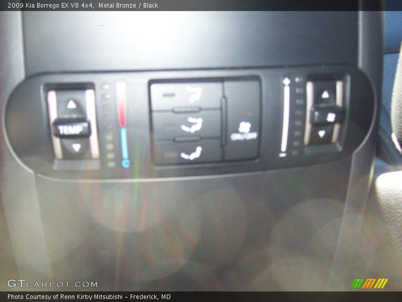 Metal Bronze / Black 2009 Kia Borrego EX V8 4x4