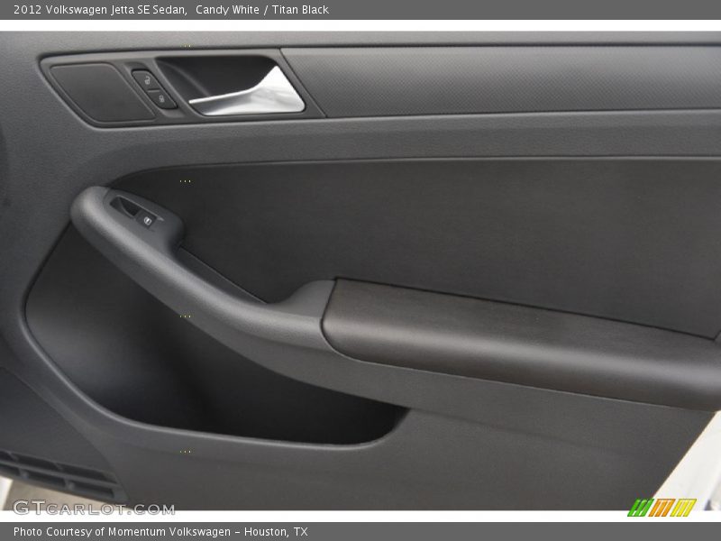 Candy White / Titan Black 2012 Volkswagen Jetta SE Sedan