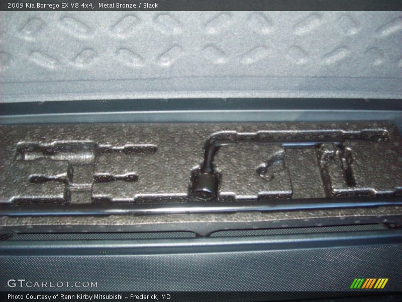Metal Bronze / Black 2009 Kia Borrego EX V8 4x4