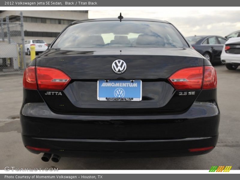 Black / Titan Black 2012 Volkswagen Jetta SE Sedan