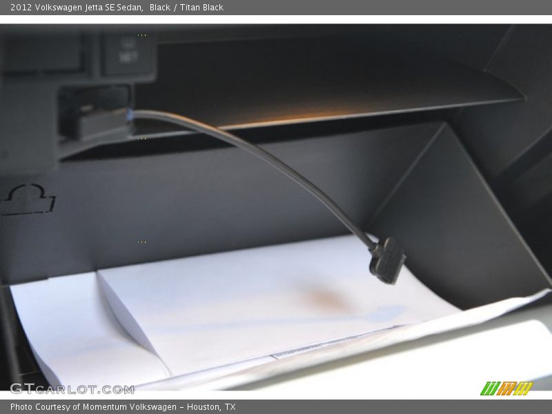 Black / Titan Black 2012 Volkswagen Jetta SE Sedan