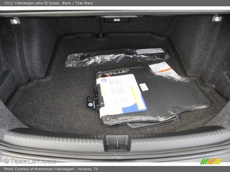 Black / Titan Black 2012 Volkswagen Jetta SE Sedan