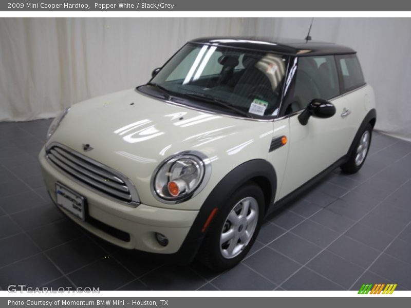 Pepper White / Black/Grey 2009 Mini Cooper Hardtop