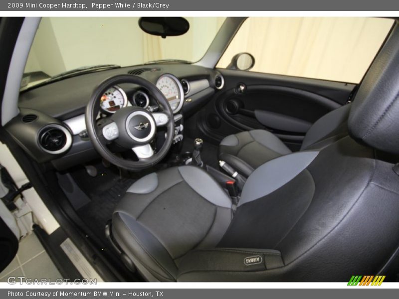 Pepper White / Black/Grey 2009 Mini Cooper Hardtop
