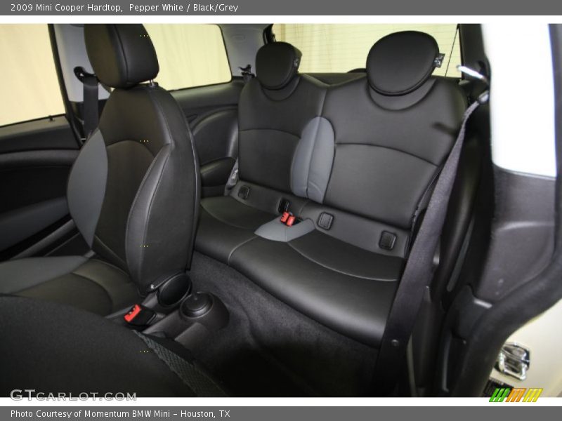 Pepper White / Black/Grey 2009 Mini Cooper Hardtop
