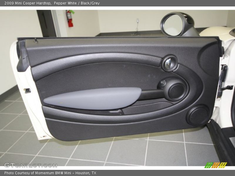 Pepper White / Black/Grey 2009 Mini Cooper Hardtop