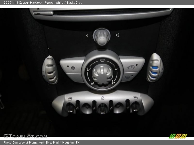 Pepper White / Black/Grey 2009 Mini Cooper Hardtop