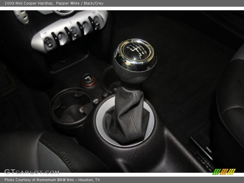 Pepper White / Black/Grey 2009 Mini Cooper Hardtop