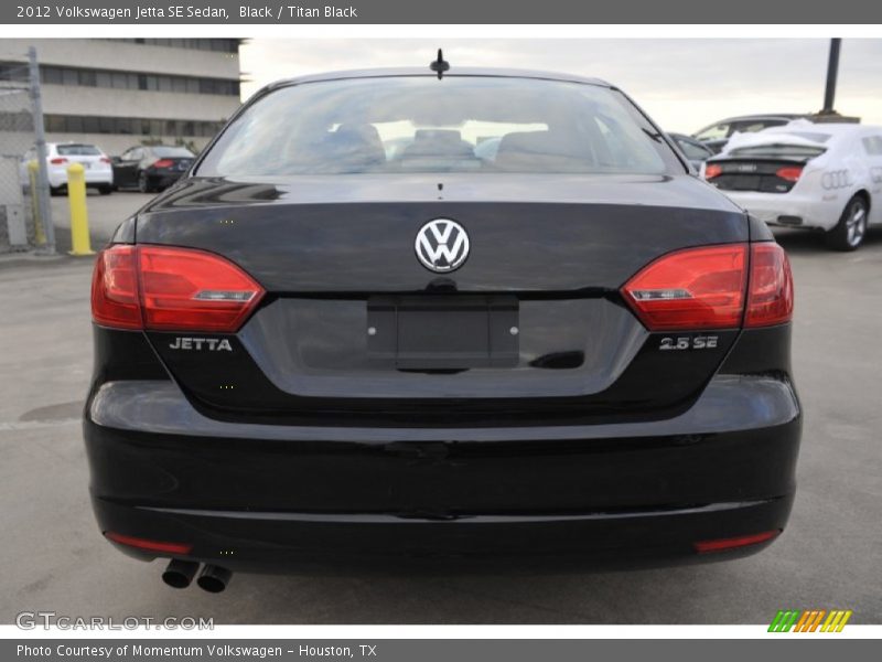 Black / Titan Black 2012 Volkswagen Jetta SE Sedan