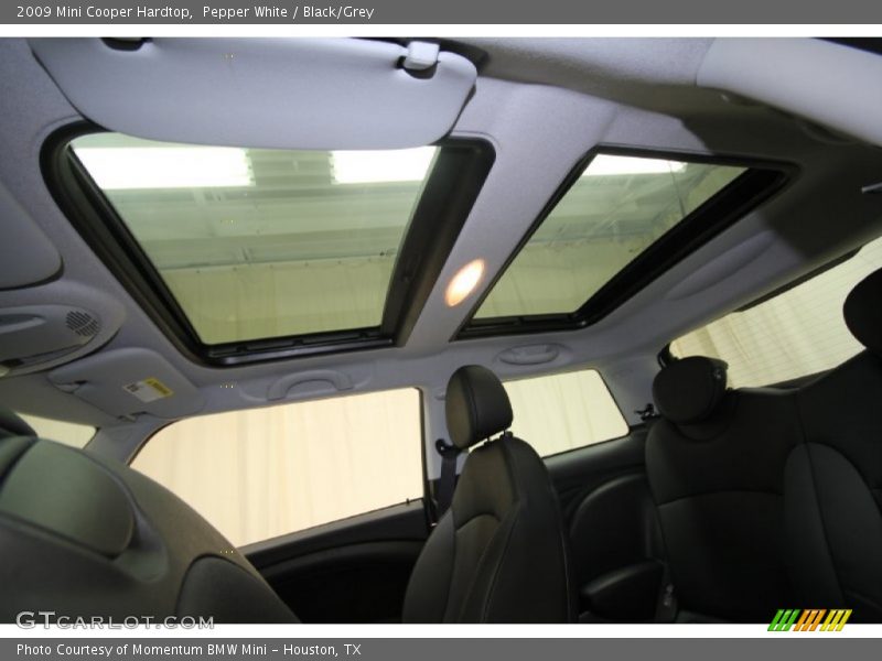 Pepper White / Black/Grey 2009 Mini Cooper Hardtop
