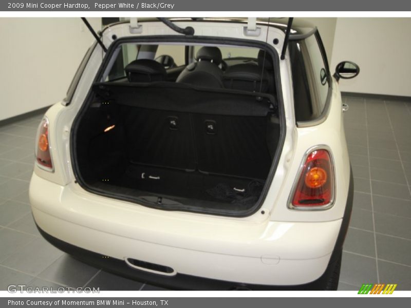 Pepper White / Black/Grey 2009 Mini Cooper Hardtop