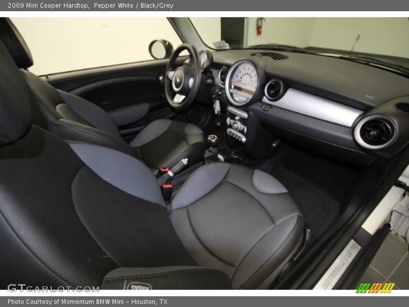 Pepper White / Black/Grey 2009 Mini Cooper Hardtop