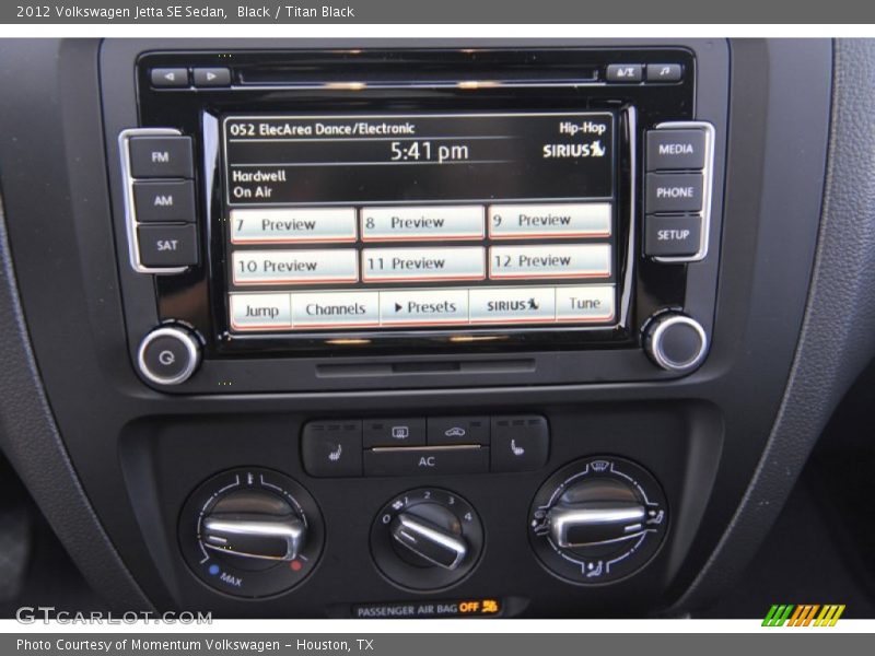 Black / Titan Black 2012 Volkswagen Jetta SE Sedan