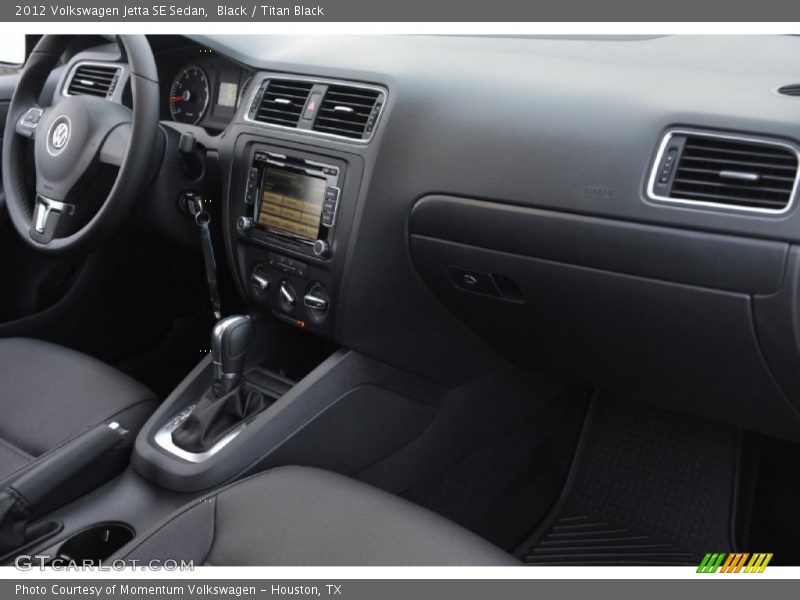 Black / Titan Black 2012 Volkswagen Jetta SE Sedan