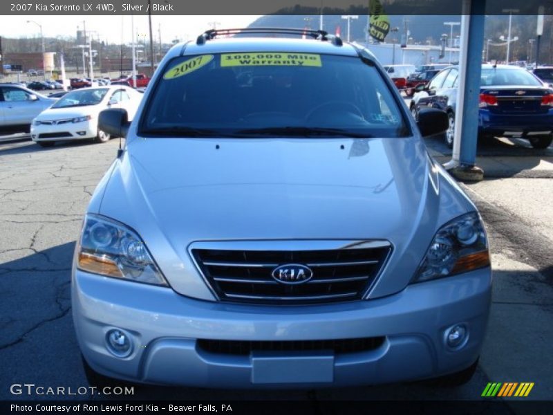 Silver / Black 2007 Kia Sorento LX 4WD