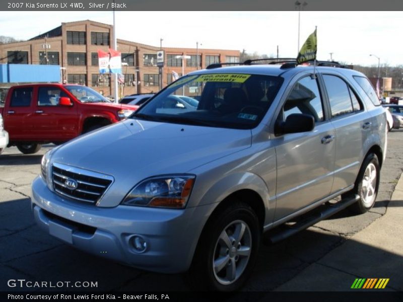 Silver / Black 2007 Kia Sorento LX 4WD