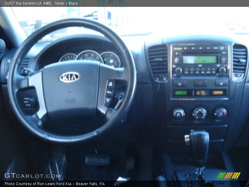 Silver / Black 2007 Kia Sorento LX 4WD
