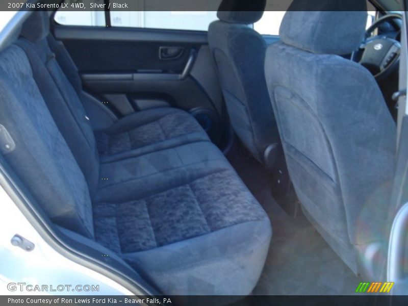 Silver / Black 2007 Kia Sorento LX 4WD