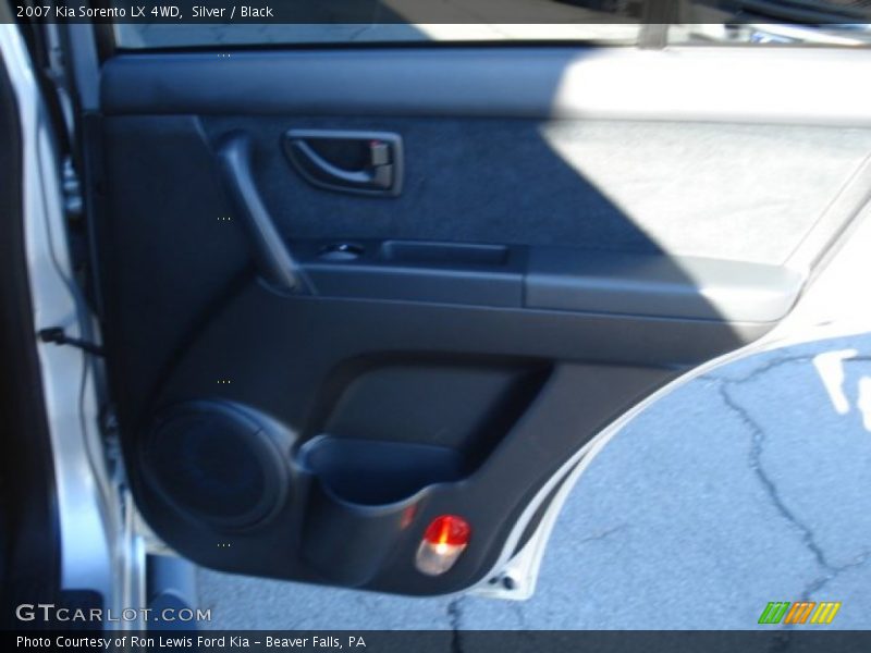 Silver / Black 2007 Kia Sorento LX 4WD