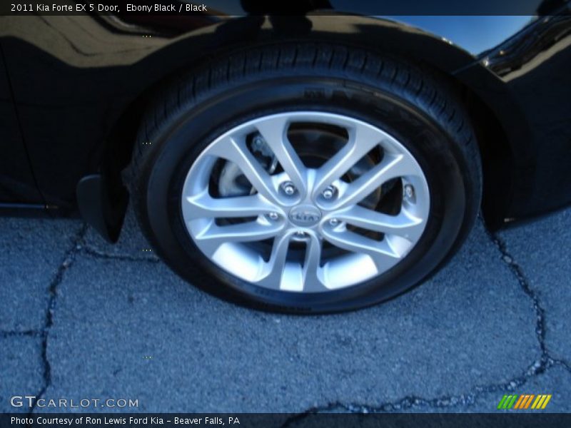 Ebony Black / Black 2011 Kia Forte EX 5 Door