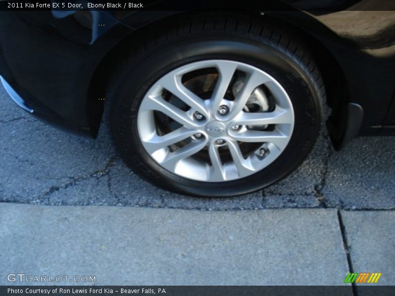 Ebony Black / Black 2011 Kia Forte EX 5 Door