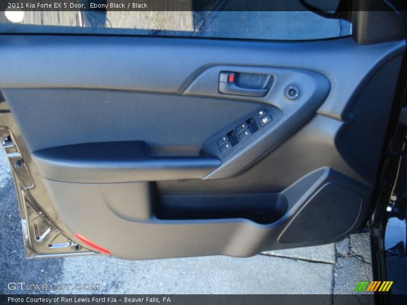 Ebony Black / Black 2011 Kia Forte EX 5 Door