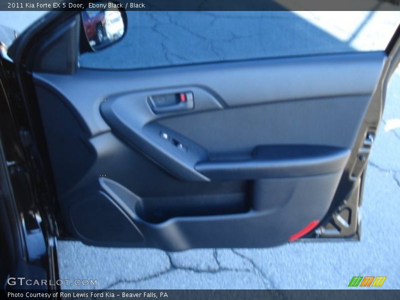 Ebony Black / Black 2011 Kia Forte EX 5 Door