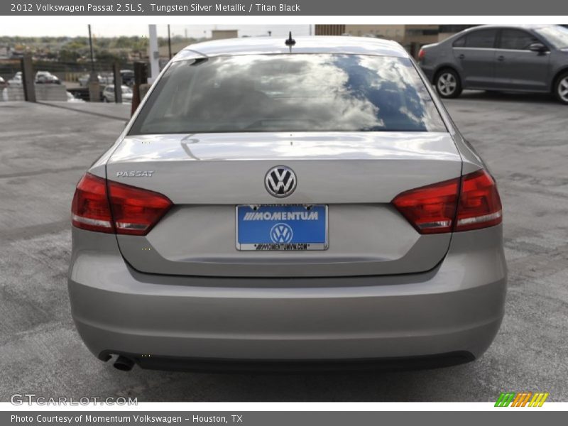 Tungsten Silver Metallic / Titan Black 2012 Volkswagen Passat 2.5L S