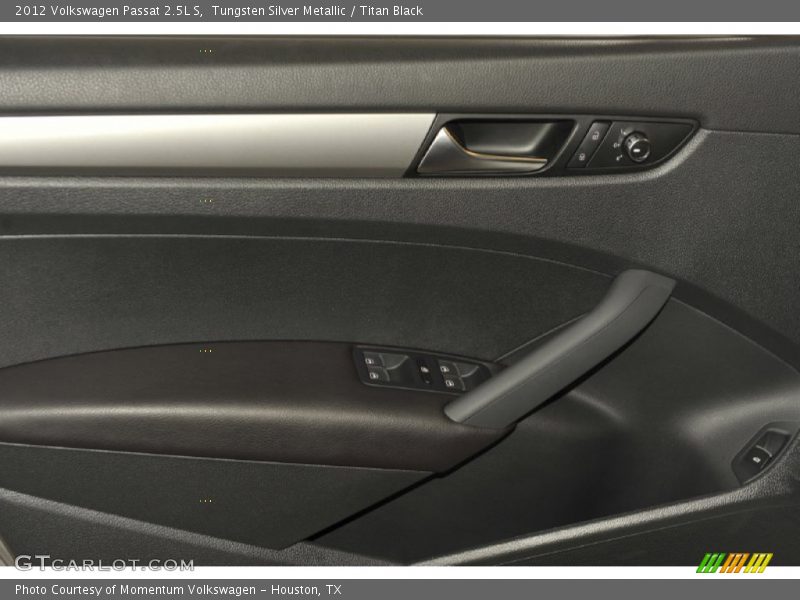 Tungsten Silver Metallic / Titan Black 2012 Volkswagen Passat 2.5L S