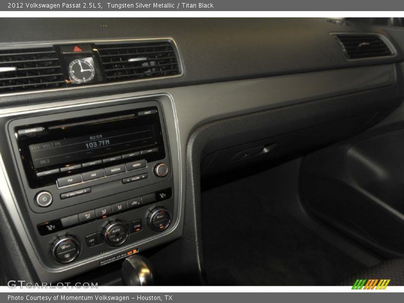 Tungsten Silver Metallic / Titan Black 2012 Volkswagen Passat 2.5L S