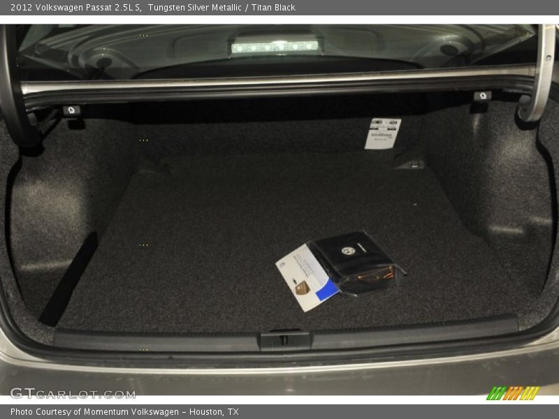 Tungsten Silver Metallic / Titan Black 2012 Volkswagen Passat 2.5L S