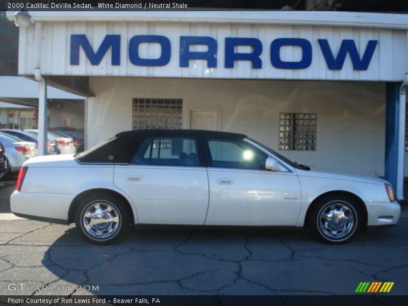 White Diamond / Neutral Shale 2000 Cadillac DeVille Sedan