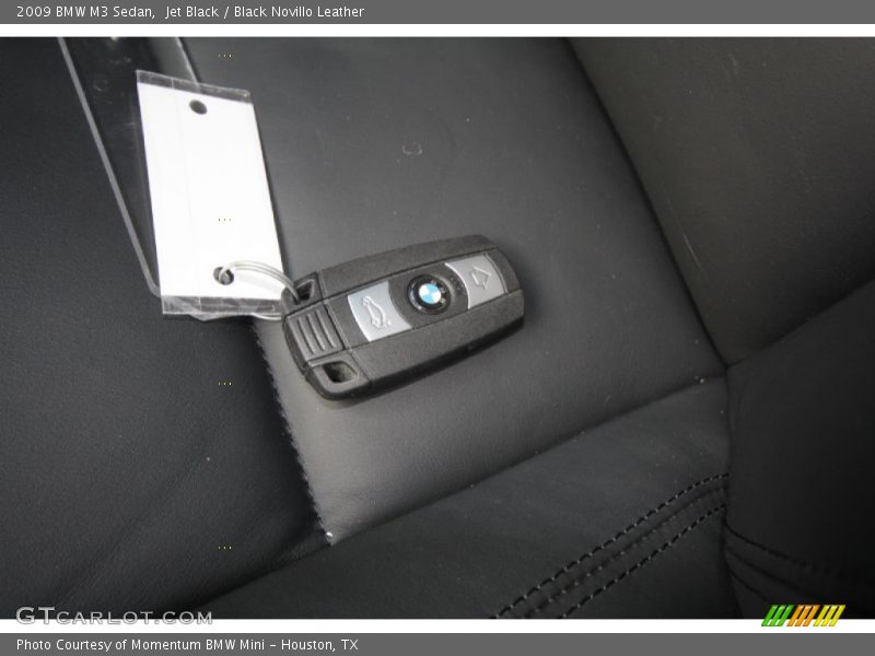 Keys of 2009 M3 Sedan